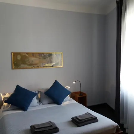 La Casa Del Viaggiatore Апартаменты Генуя